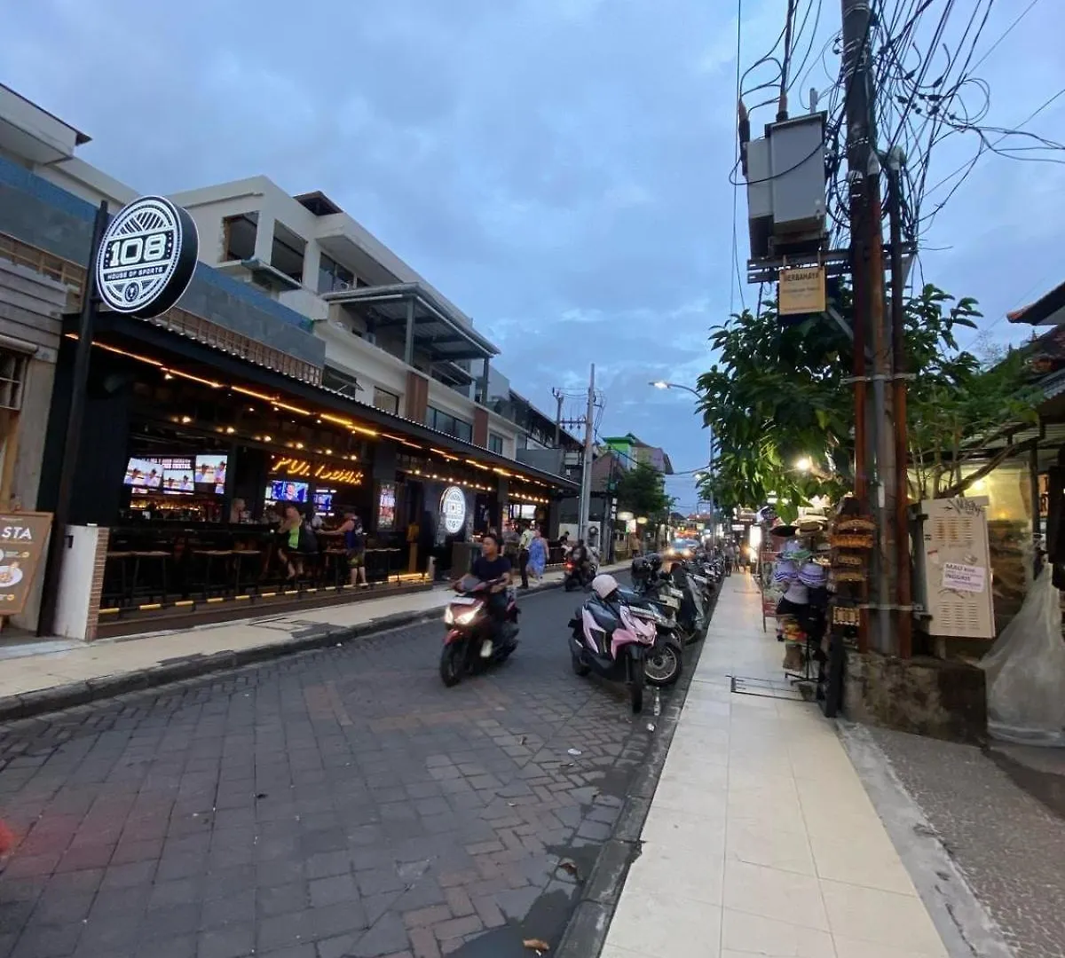 Apartamento Cozy Room Near Beach Kuta By Micky Studio Legian Indonesia